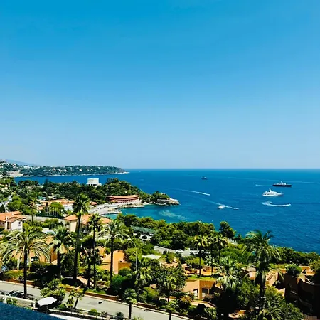 Apartment With Swimming Pool & Sea View *